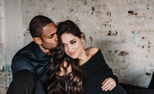 艾尔·霍福德怎么认识的艾米莉·维嘉