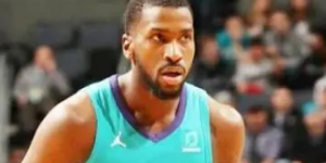 nba比尔什么位置