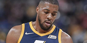 德里克费沃斯是选秀榜眼吗