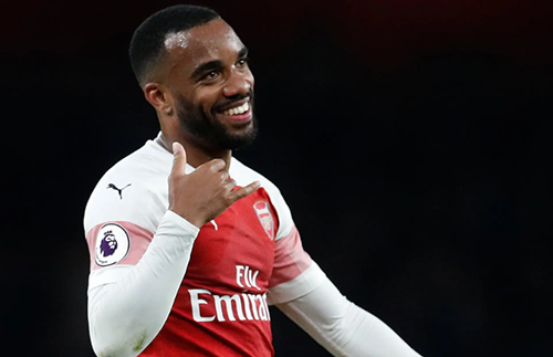 拉卡泽特的庆祝动作