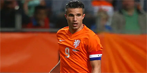 范佩西哪年退役