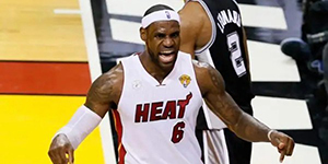 热火三巨头什么时候组建