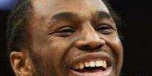 维金斯喝枸杞烫伤是怎么回事