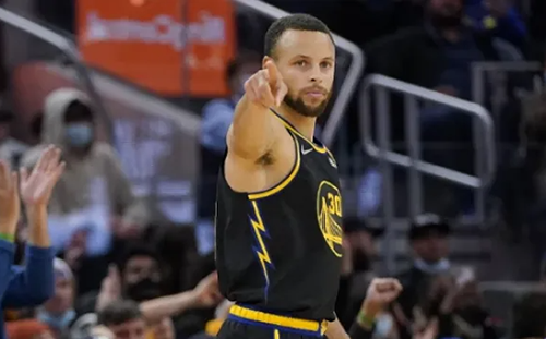 库里那个赛季最强？