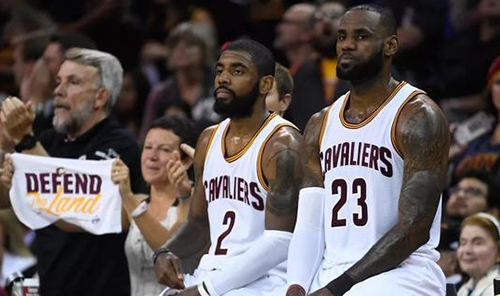 欧文绝命三分勇士是什么时候