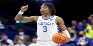 贾登·艾维场上位置