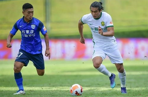 中超：6月25日沧州雄狮1比1战平北京国安 张玉宁点射朴世豪破门