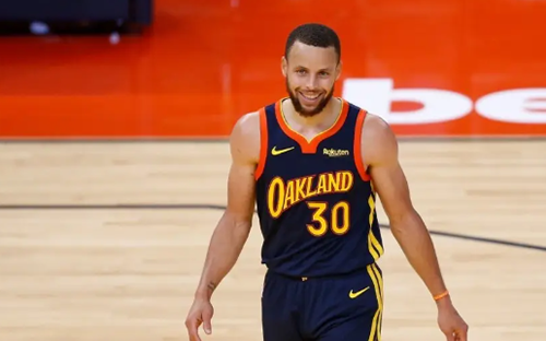 库里2018总决赛十佳球