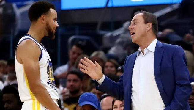 库里的年薪是多少？