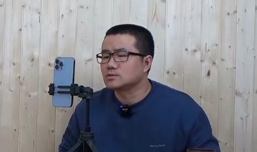 徐静雨有库吹库无库捧詹