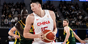 男篮世预赛中国vs澳大利亚 比分69:76比分惜败