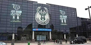 雄鹿主场球馆是什么