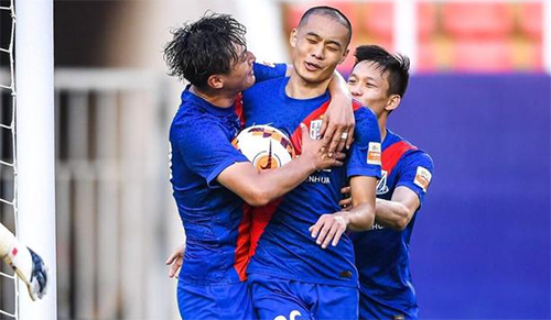 中超：上海申花1:0胜河北FC 朱建荣连续三场破门