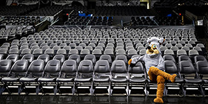 马刺主场球馆是什么