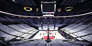 开拓者主场球馆是什么