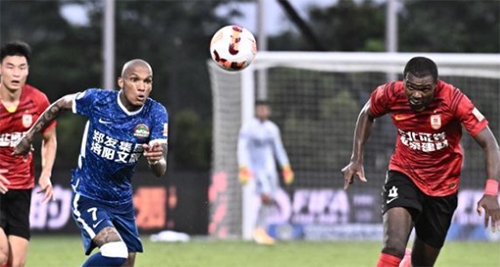 中超：河南嵩山龙门6:2大胜长春亚泰 继续稳居三甲