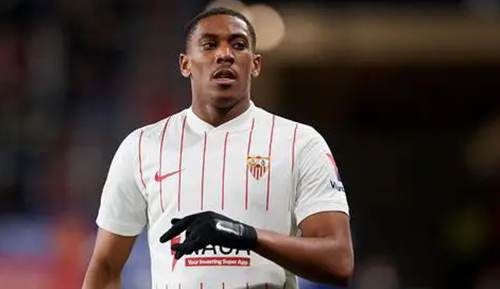 马夏尔在曼联穿几号