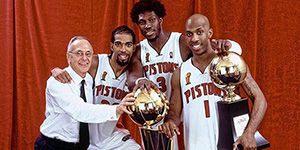 04年活塞为什么能夺冠