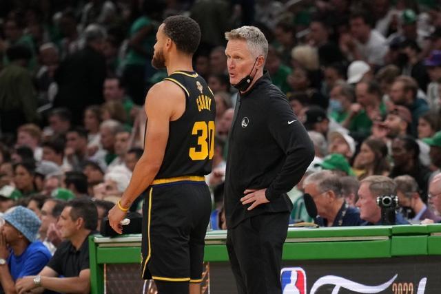 库里成詹姆斯后NBA首人