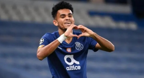 利物浦迪亚斯个人资料