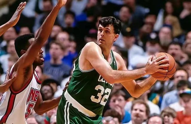 NBA历史10位大前锋排名