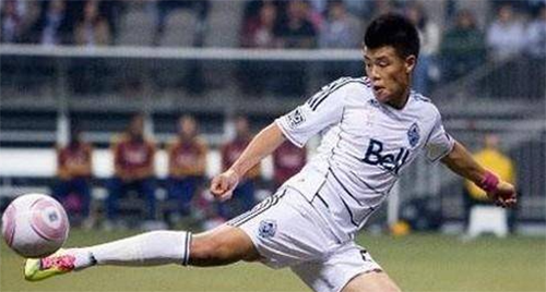 谭龙为什么在美国踢球