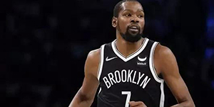 侧翼球员是什么意思