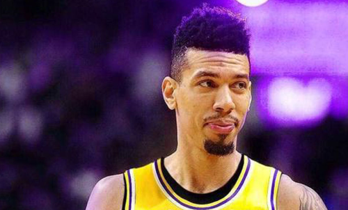 丹尼·格林是黑人还是白人