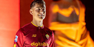 迪巴拉加盟罗马 罗马斗兽场亮相引发上万观众欢呼