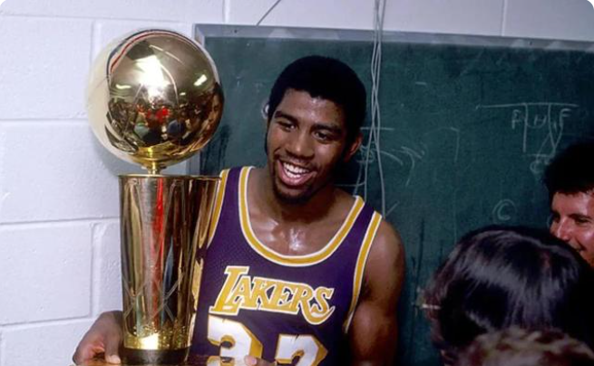 魔术师约翰逊每个赛季数据