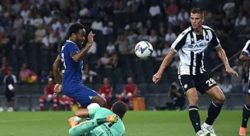 热身赛：切尔西3-1击败乌迪内斯 斯特林快乐破门+中柱，坎特、芒特建功