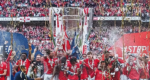 诺丁汉森林队时隔23年重回英超