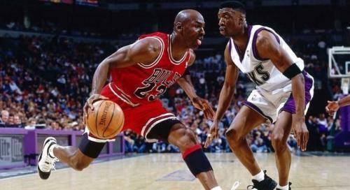 为什么迈克尔乔丹穿45号？