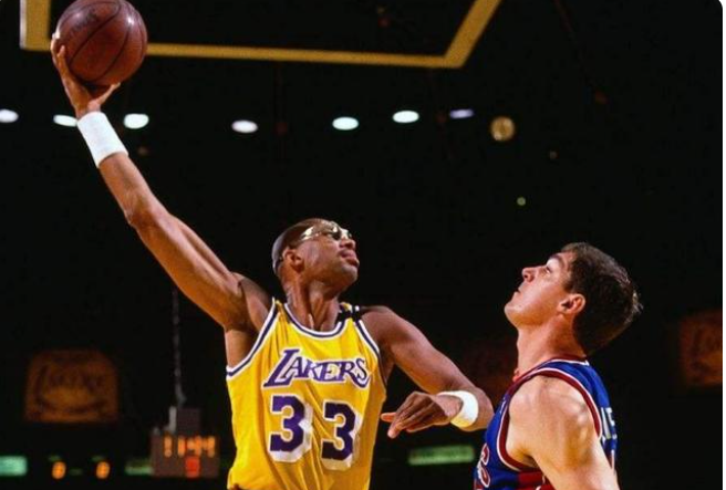 贾巴尔为什么叫天勾