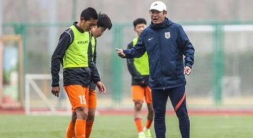 2022中超泰山队主教练是哪位