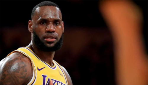 美名嘴尼克·莱特评50年最伟大球星TOP50引争议 詹姆斯位列第一