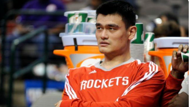 哪些中国球员拿到过NBA的总冠军？