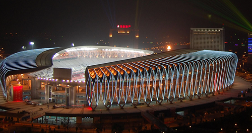 山东泰山队主场在哪