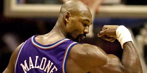 卡尔马龙为什么叫铁肘