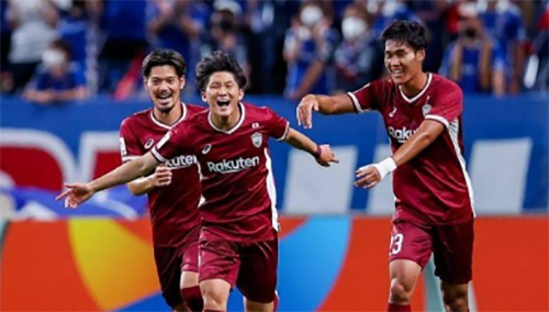 亚冠1/8决赛：神户胜利船3-2横滨水手 饭野七圣破门小田裕太郎替补建功