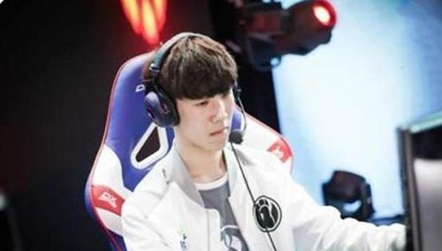 TheShy为什么叫断手