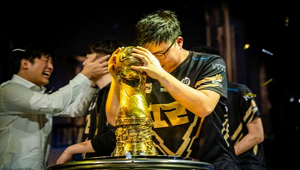 英雄联盟uzi在哪个战队