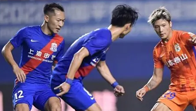 中超第12轮：上海申花2-1山东泰山 吴曦于汉超进球