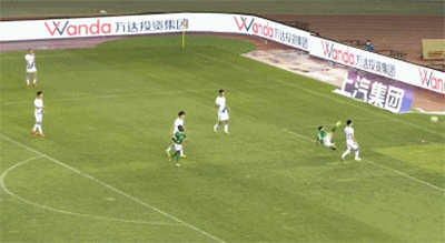 中超12轮：大连人5-1深圳队 费煜林良铭双响曼巴首球