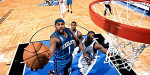 拜伦戴维斯生涯场均数据一览