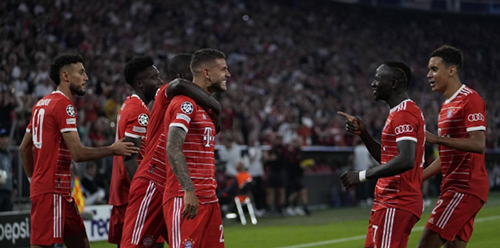 欧冠小组赛：拜仁慕尼黑2-0巴塞罗那 萨内卢卡斯建功