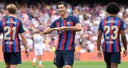 巴萨创5年来最佳开局 6轮16分登顶西甲