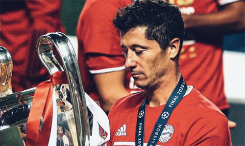 莱万为什么叫十三锋