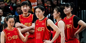 中国女篮首次夺冠是哪一年