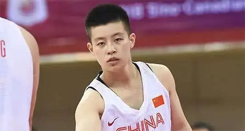 女篮李缘穿几号球衣